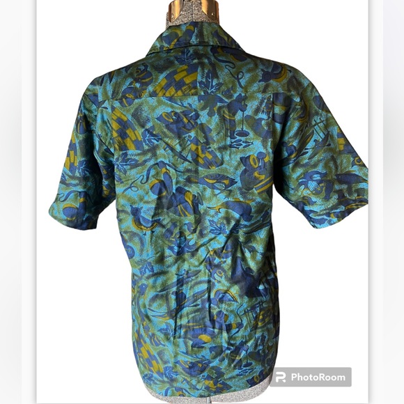 Vintage rare Hawaiian style shirt with Inuit design northern Canada - Picture 10 of 10